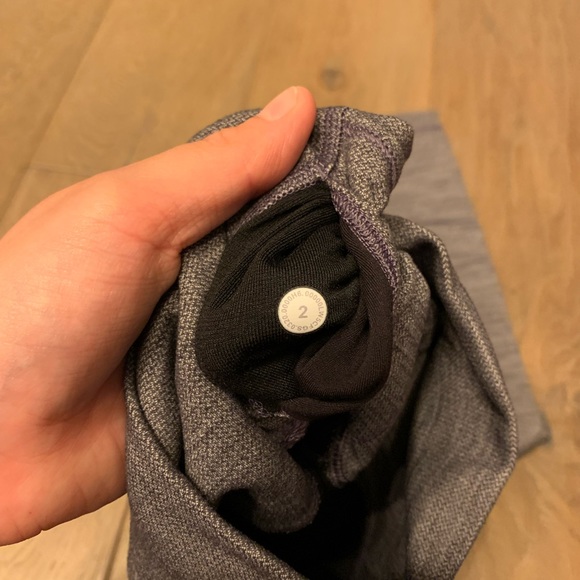 Lululemon Align Pant 25” Herringbone heathered black size 2 - Picture 7 of 7